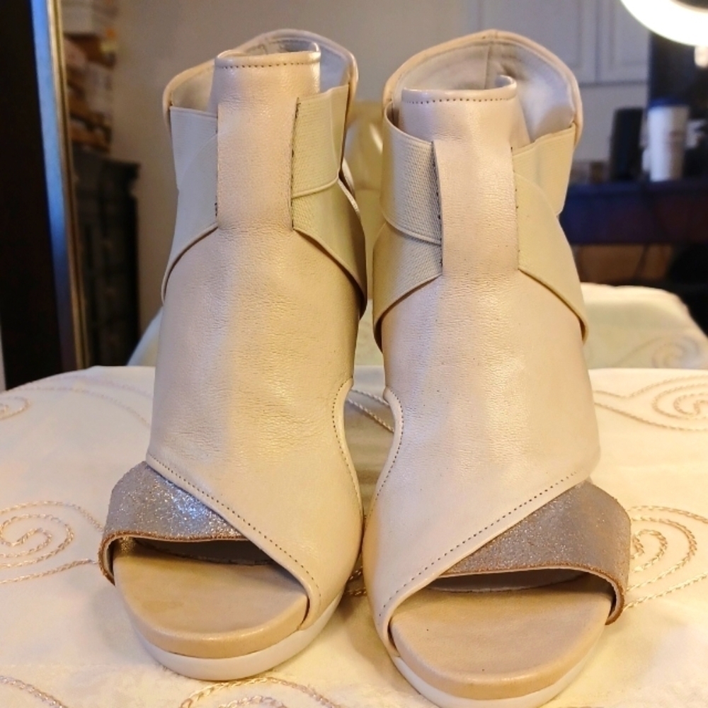 𝅺heels - Picture 4 of 10